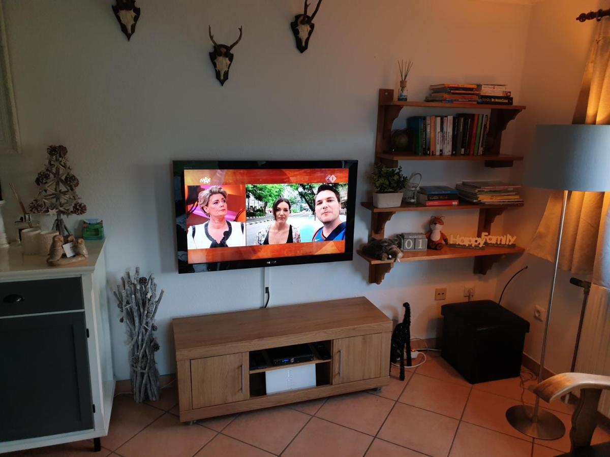 Gemuetlicher Ferienbungalow In Usseln Bei Willingen, Kostenloses Wlan Exterior foto